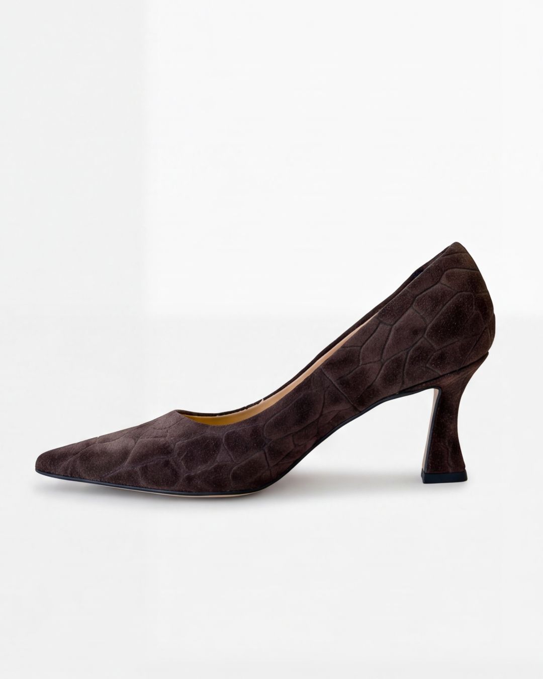 Kate Crocodile, décolleté da donna