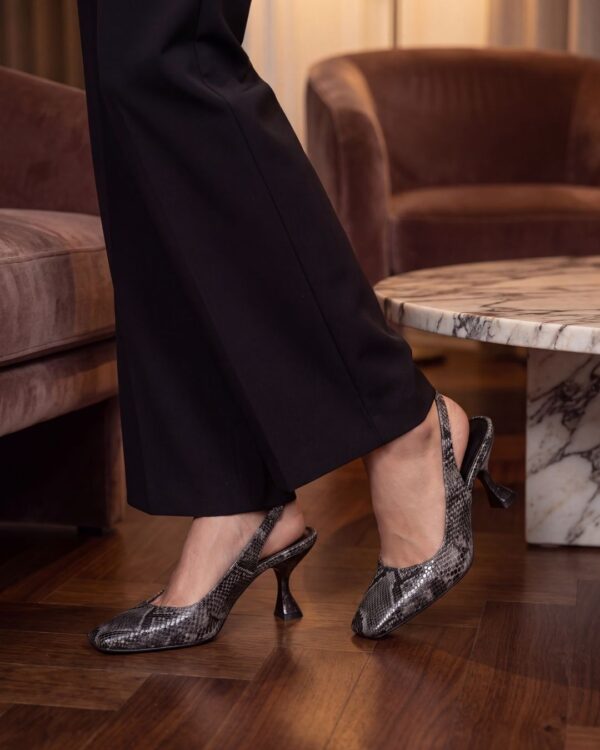 Slingback da donna modello Carola Noir